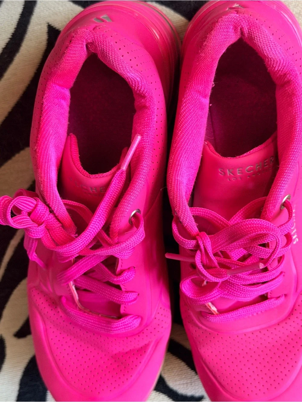 Sketchers Hot Pink Athletic Tennis Shoes Sneakers